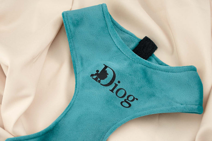 SKY VELVET CHEST HARNESS