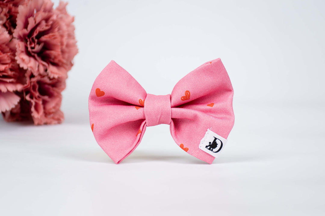 HEART PUNCH BOW TIE