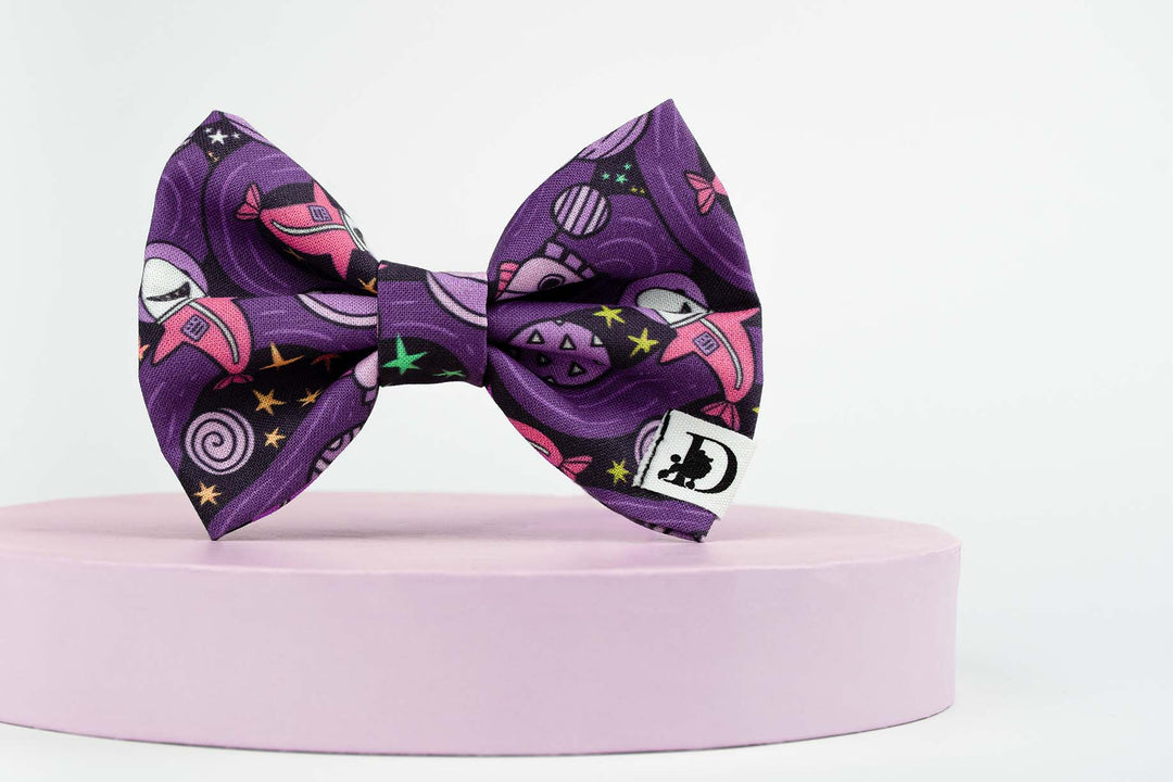 SPACE SHARK BOW TIE