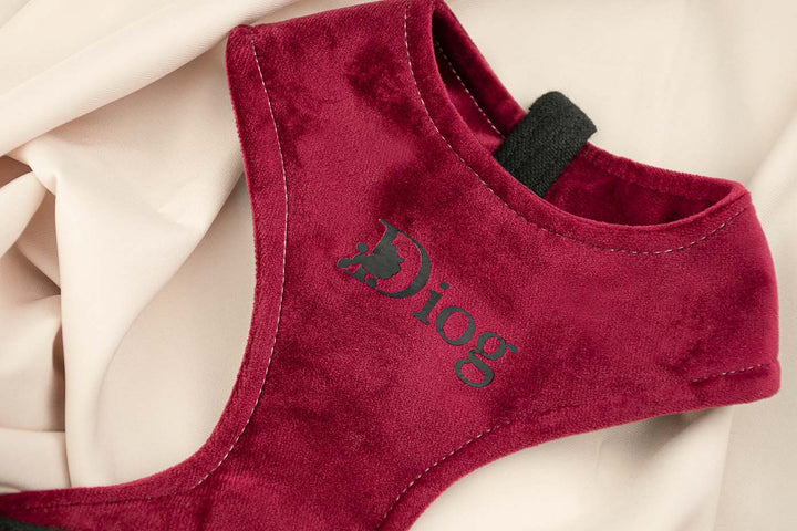 RED VELVET CHEST HARNESS