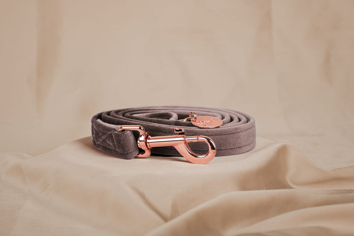 DARK PINK VELVET LEASH