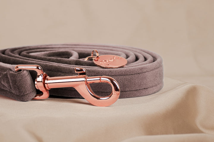 DARK PINK VELVET LEASH