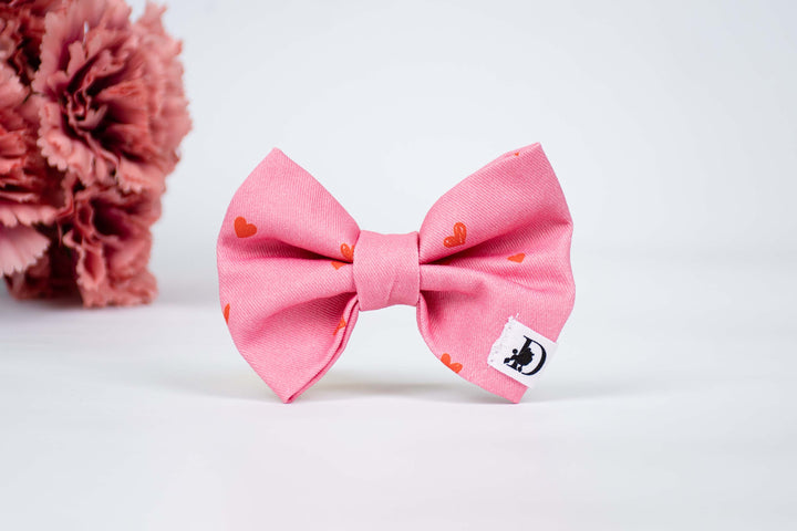 HEART PUNCH BOW TIE