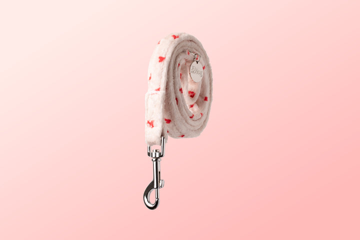 LOVE PLUSH VELVET LEASH